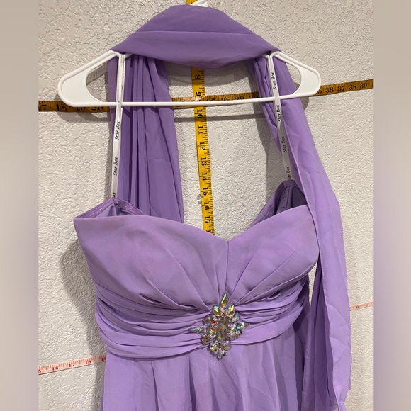 Dress - Picture 3 of 7